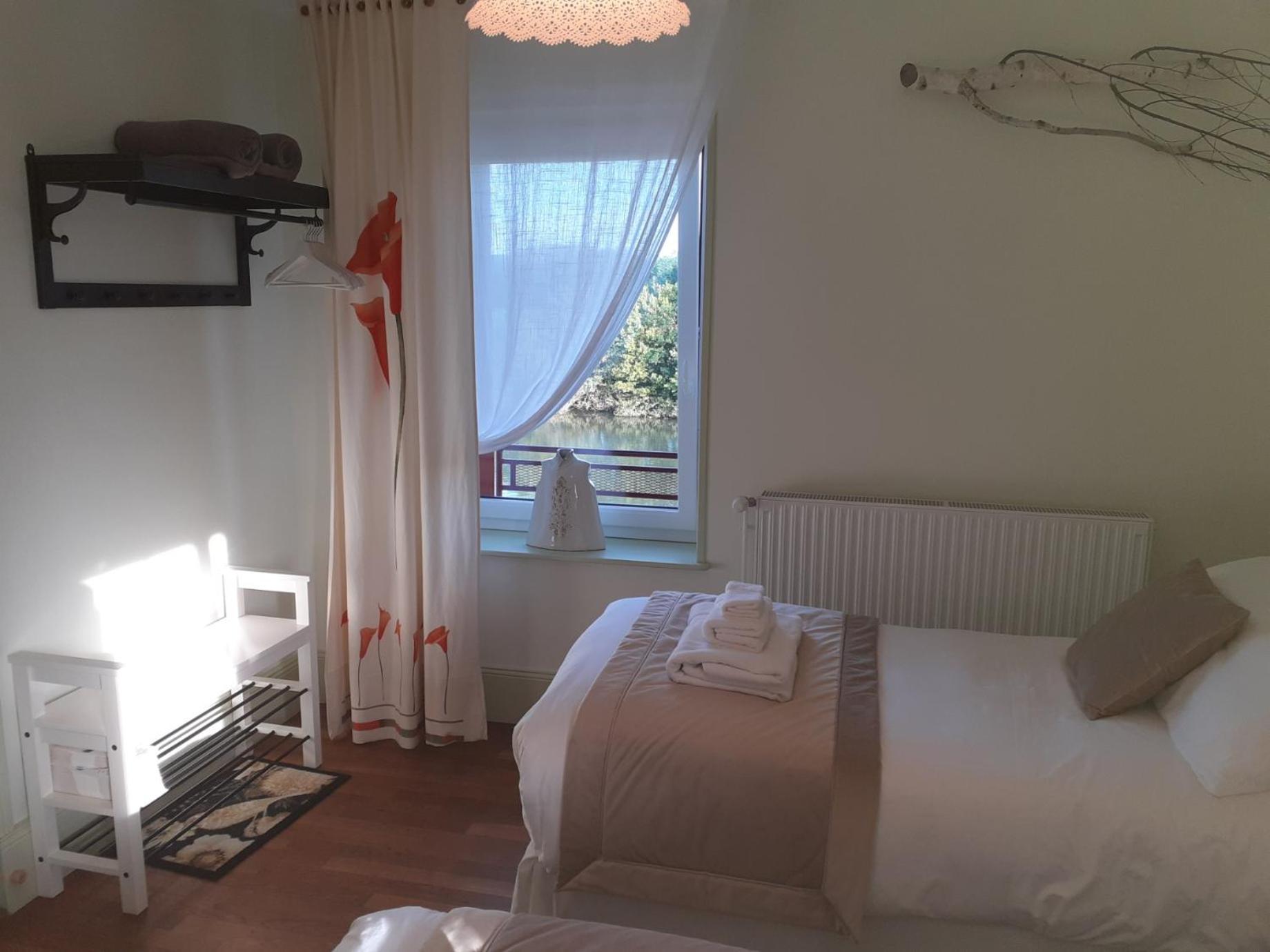 Chambres D'Hotes Cascarot Lechatelet Εξωτερικό φωτογραφία